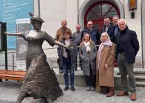 Group photo for the press